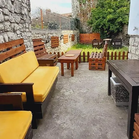 Maria - Castle Berat