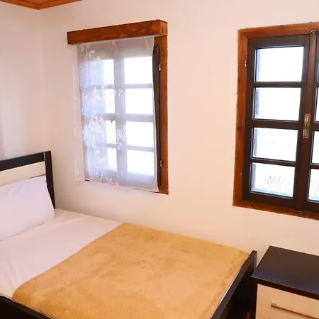 Willa Maria - Castle Berat