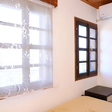 Maria - Castle Berat