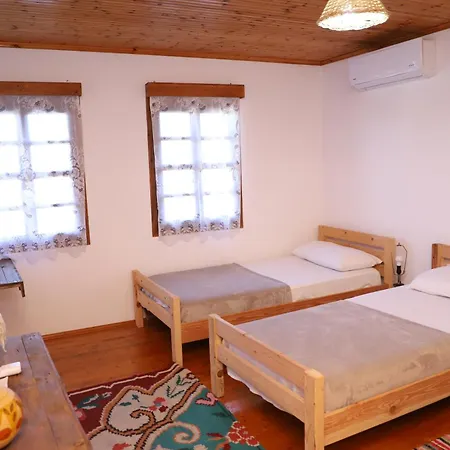 Maria - Castle * Berat