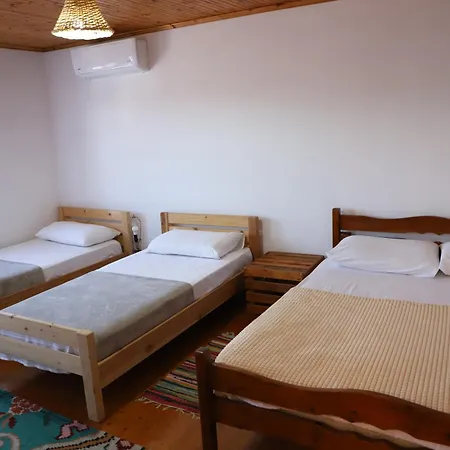 Maria - Castle Willa *