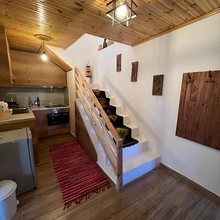 Maria - Castle Willa Berat