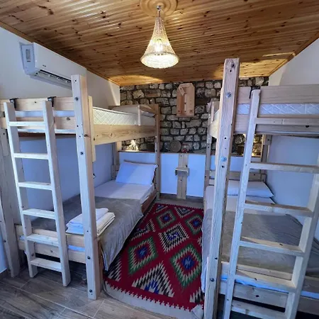 Maria - Castle Willa *