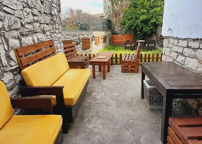 Maria - Castle Berat