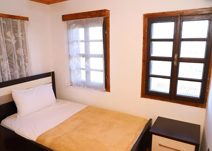 Vila Maria - Castle Berat