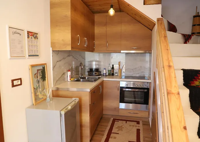 Maria - Castle Vila Berat