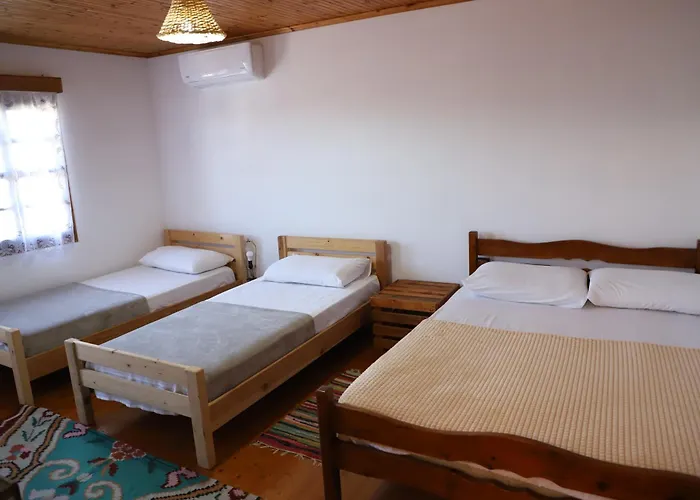 Maria - Castle Vila *