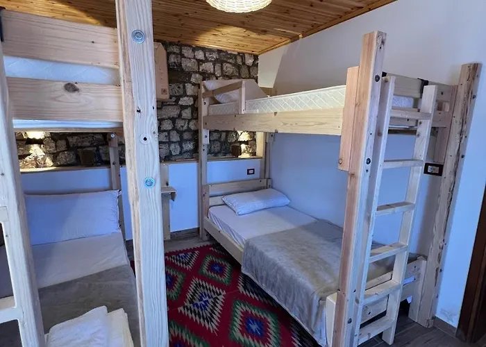 Maria - Castle Vila Berat