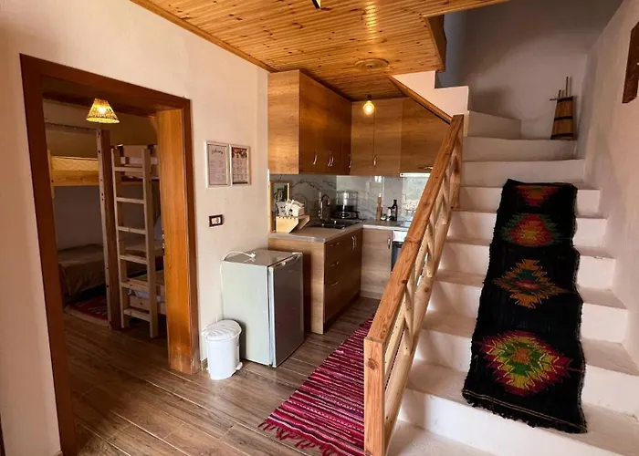 Maria - Castle Berat